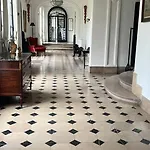 Le Chateau De Saint Ouen Entre Et Campagne ホームステイ