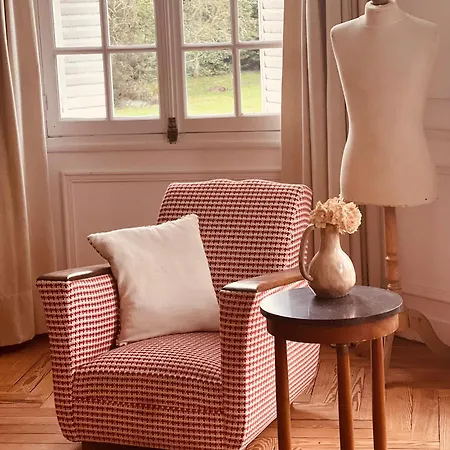 Homestay Le Chateau De Saint Ouen Entre Et Campagne *