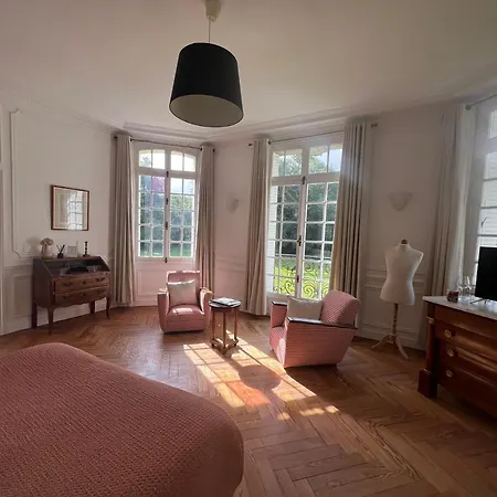 Le Chateau De Saint Ouen Entre Et Campagne Homestay Bertreville-Saint-Ouen