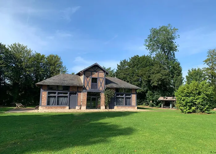 Homestay Le Chateau De Saint Ouen Entre Et Campagne