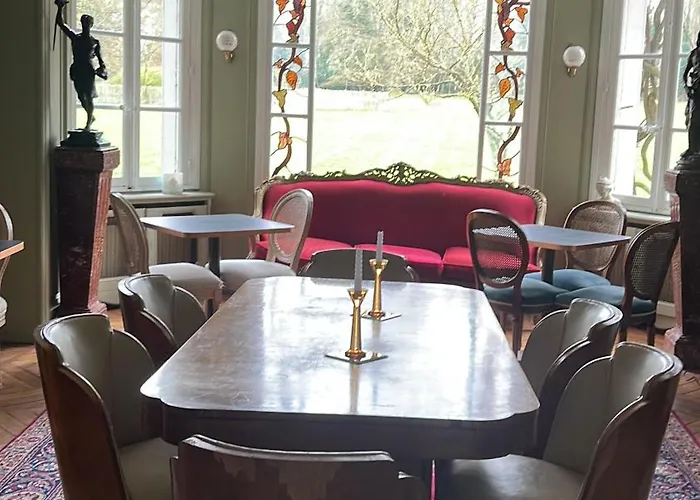 Le Chateau De Saint Ouen Entre Et Campagne *