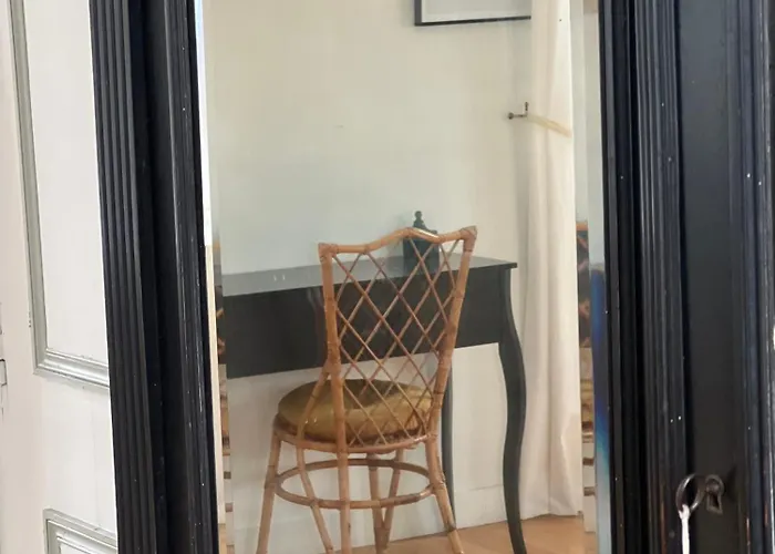 Homestay Le Chateau De Saint Ouen Entre Et Campagne *